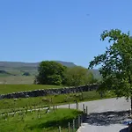 Jaktstuga The Warren Lodge Cabin At Ashes Farm, Horton In Ribblesdale, Settle