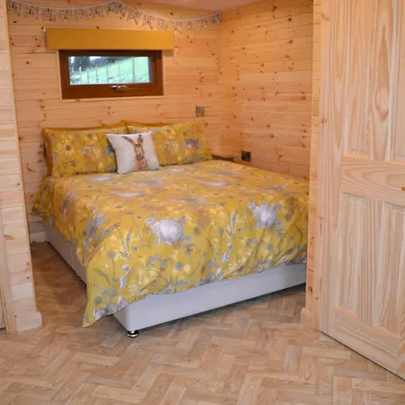 롯지 The Warren At Ashes Farm, Near