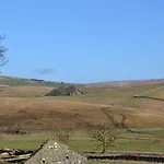 Lodge The Warren Lodge Cabin At Ashes Farm, Horton In Ribblesdale, Settle